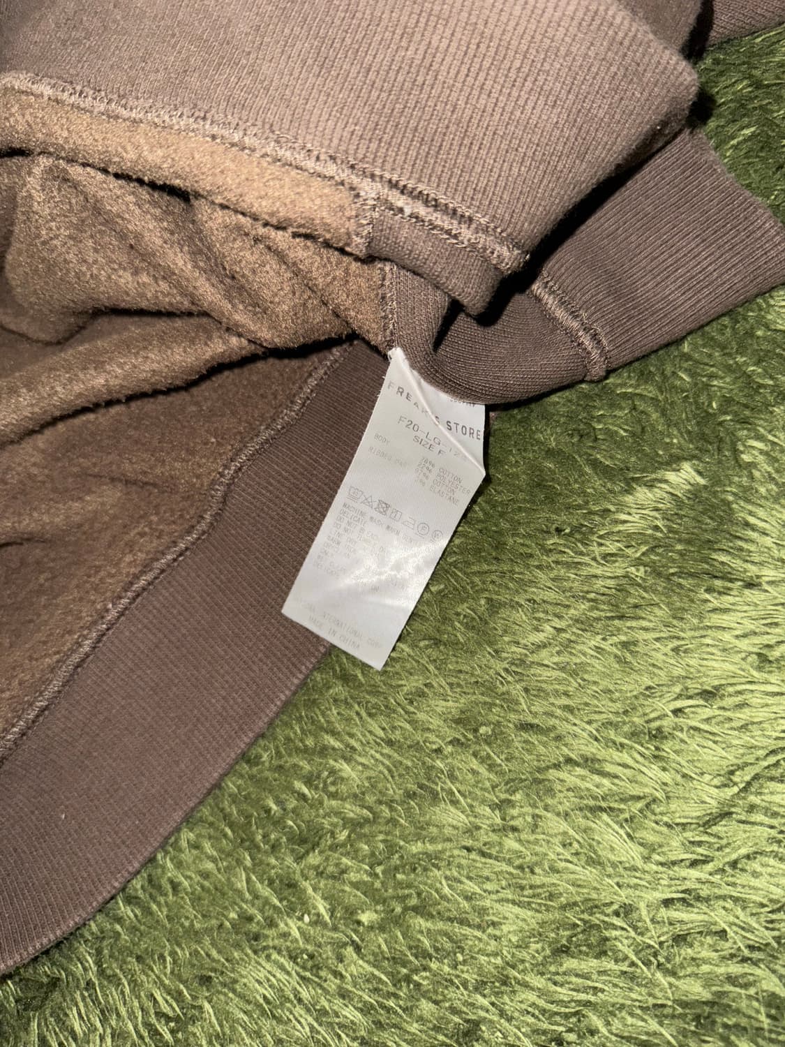 [F] 프릭스 스토어 코튼 블렌디드 빈티지 워싱 하이넥 스웻셔츠 브라운 상품이미지6