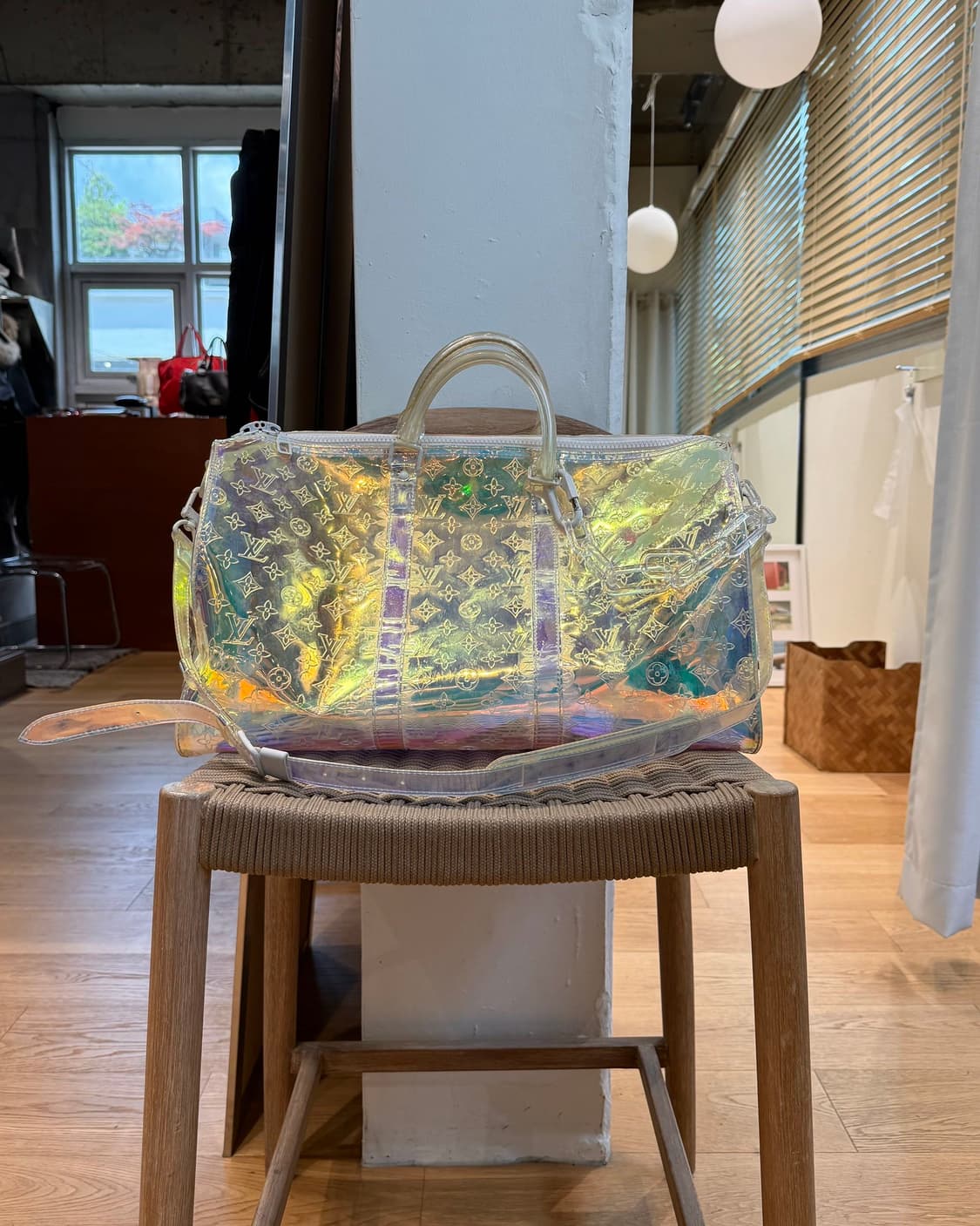 루이비통 2019 프리즘 키폴 반둘리에 50 트래블백 상품이미지2