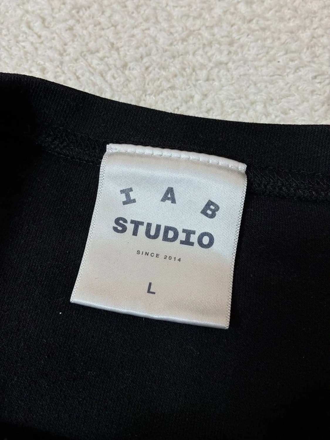 아이앱스튜디오 오버핏 헤비코튼 빅프린팅 맨투맨 PN6936 상품이미지9