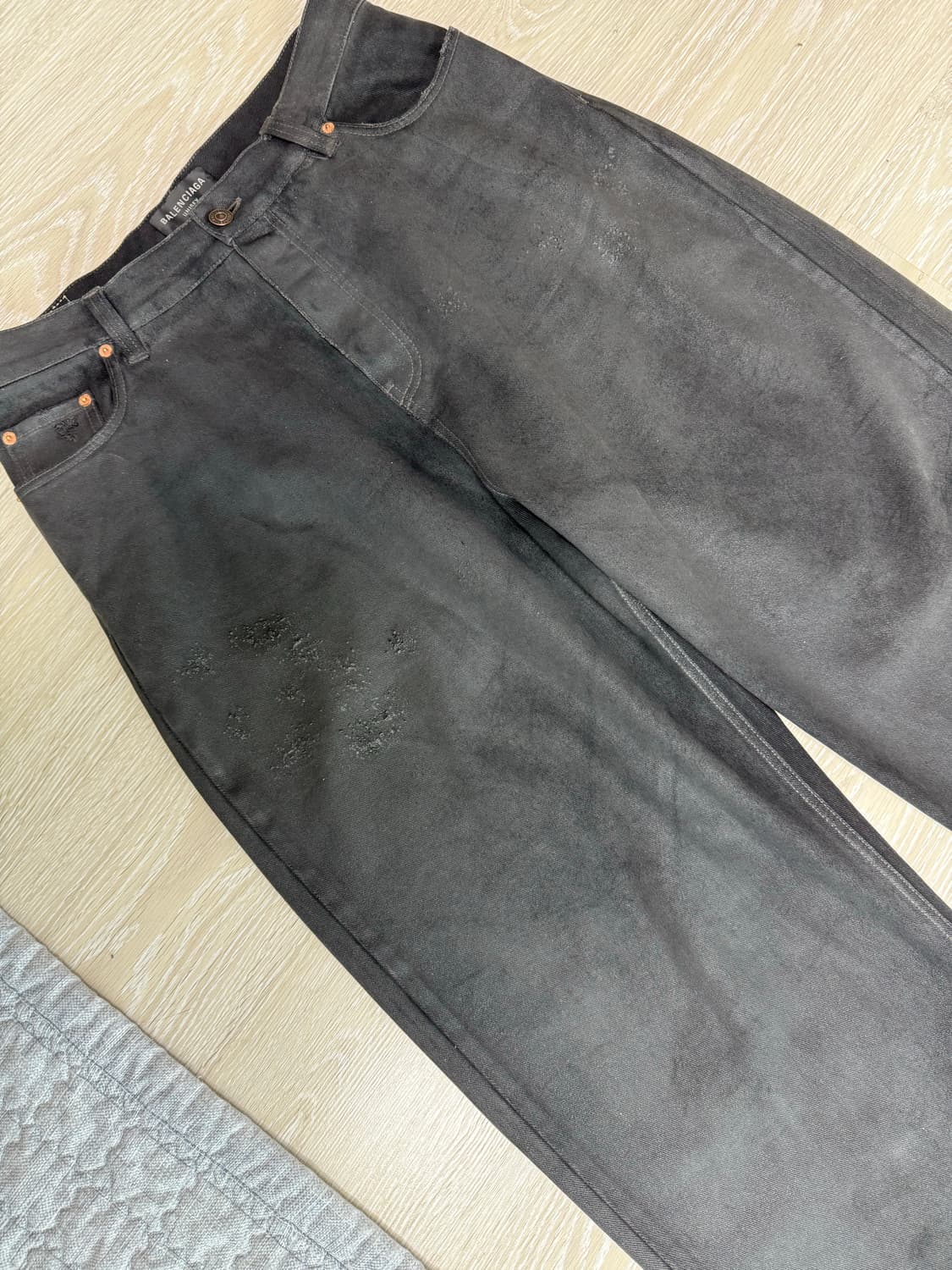 발렌시아가 코티드 배기 데님팬츠 블랙 xs사이즈 상품이미지3