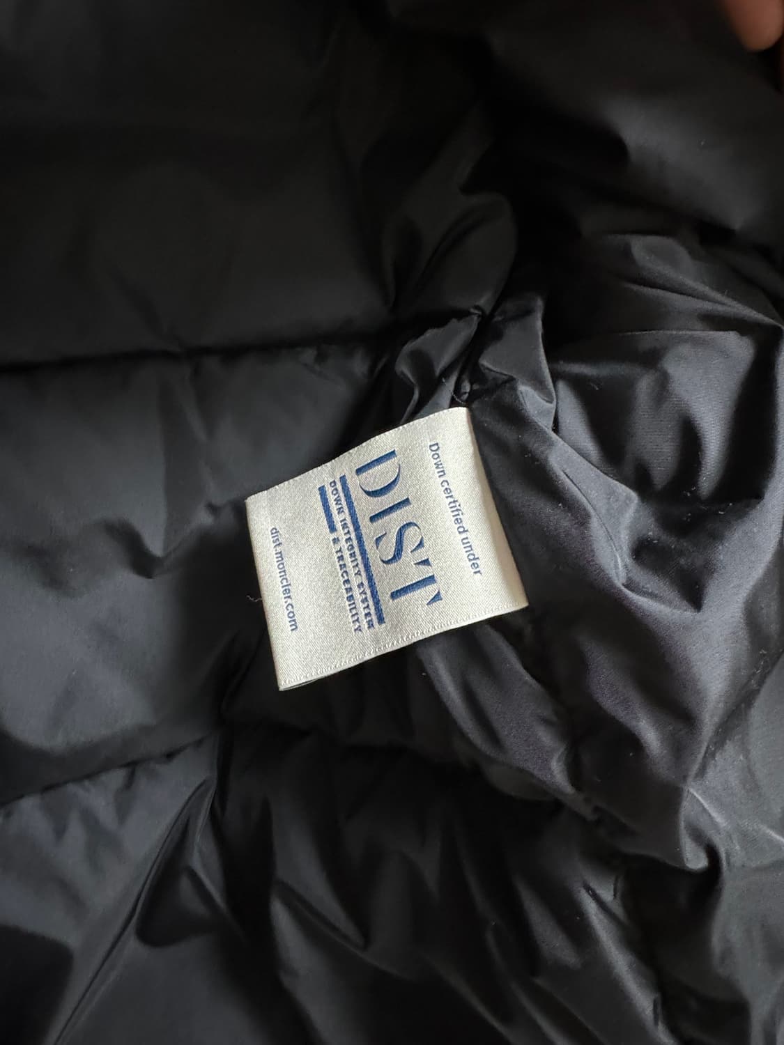 [4] 몽클레어 아미오 패딩 블랙 상품이미지3