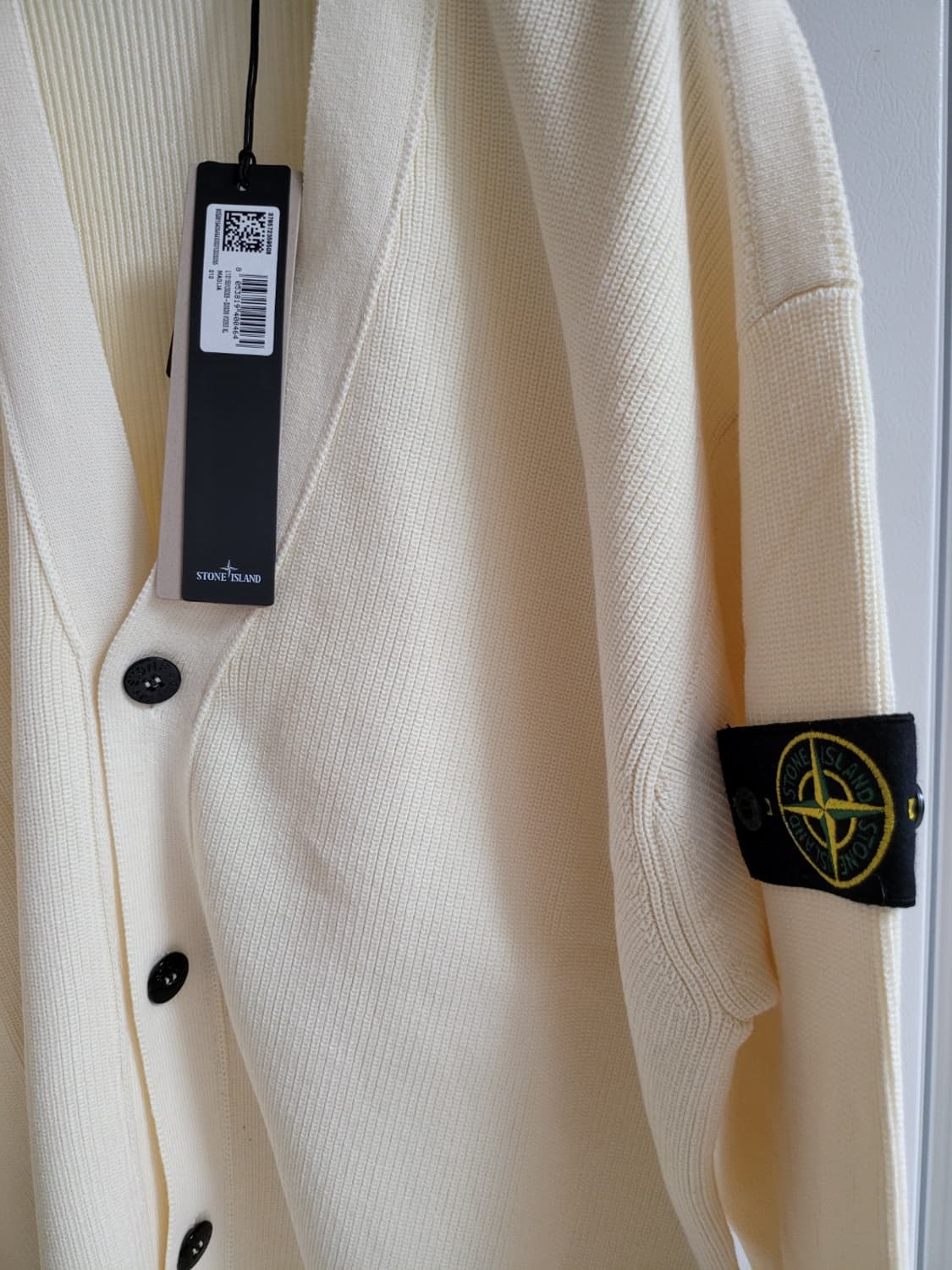 새상품 클래식의 진화, 26SS 스톤아일랜드 오가닉 코튼 가디건 아이보리 상품이미지2