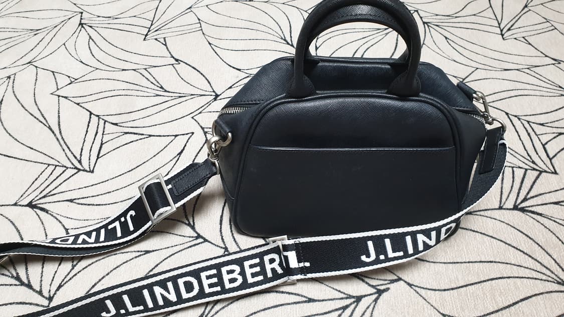J.Lindeberg 블랙 토트백 겸 크로스백 상품이미지1