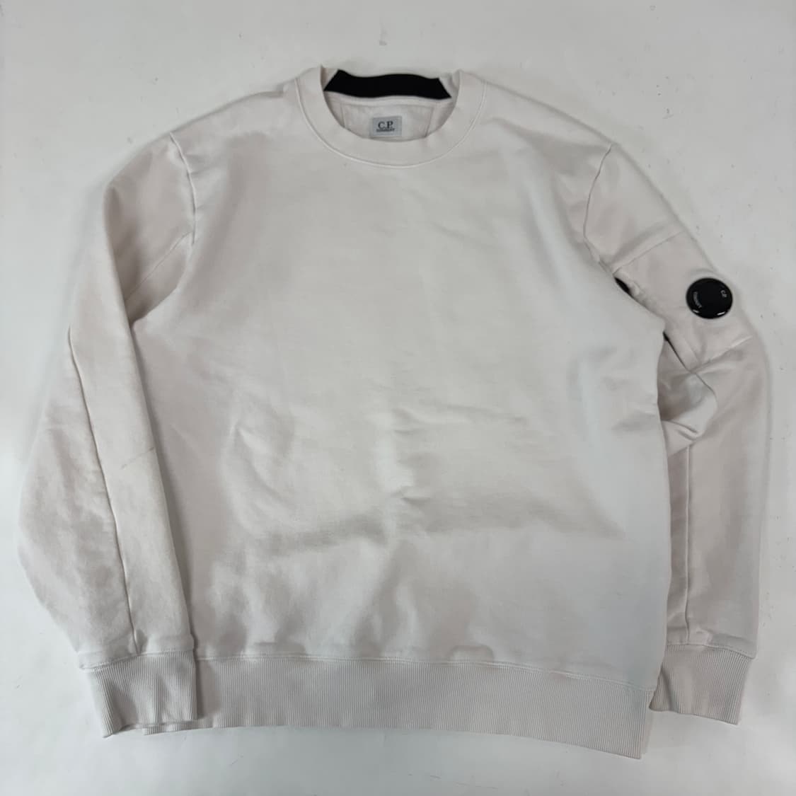 C.P compnay 씨피컴퍼니 맨투맨 상품이미지3