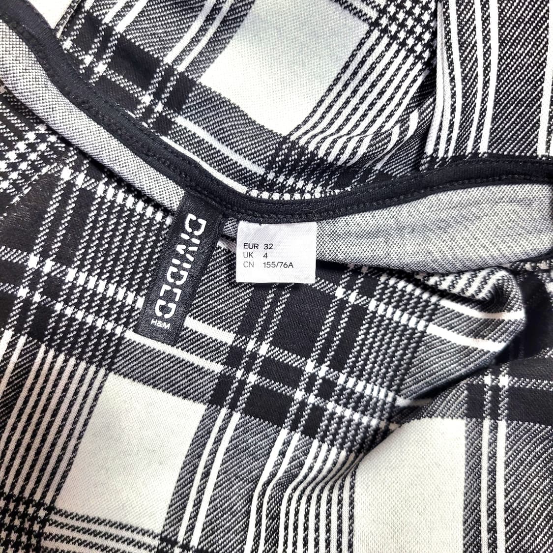 Divided by H&M 블랙&화이트 체크 슬리브리스 원피스(4사이즈) 상품이미지3