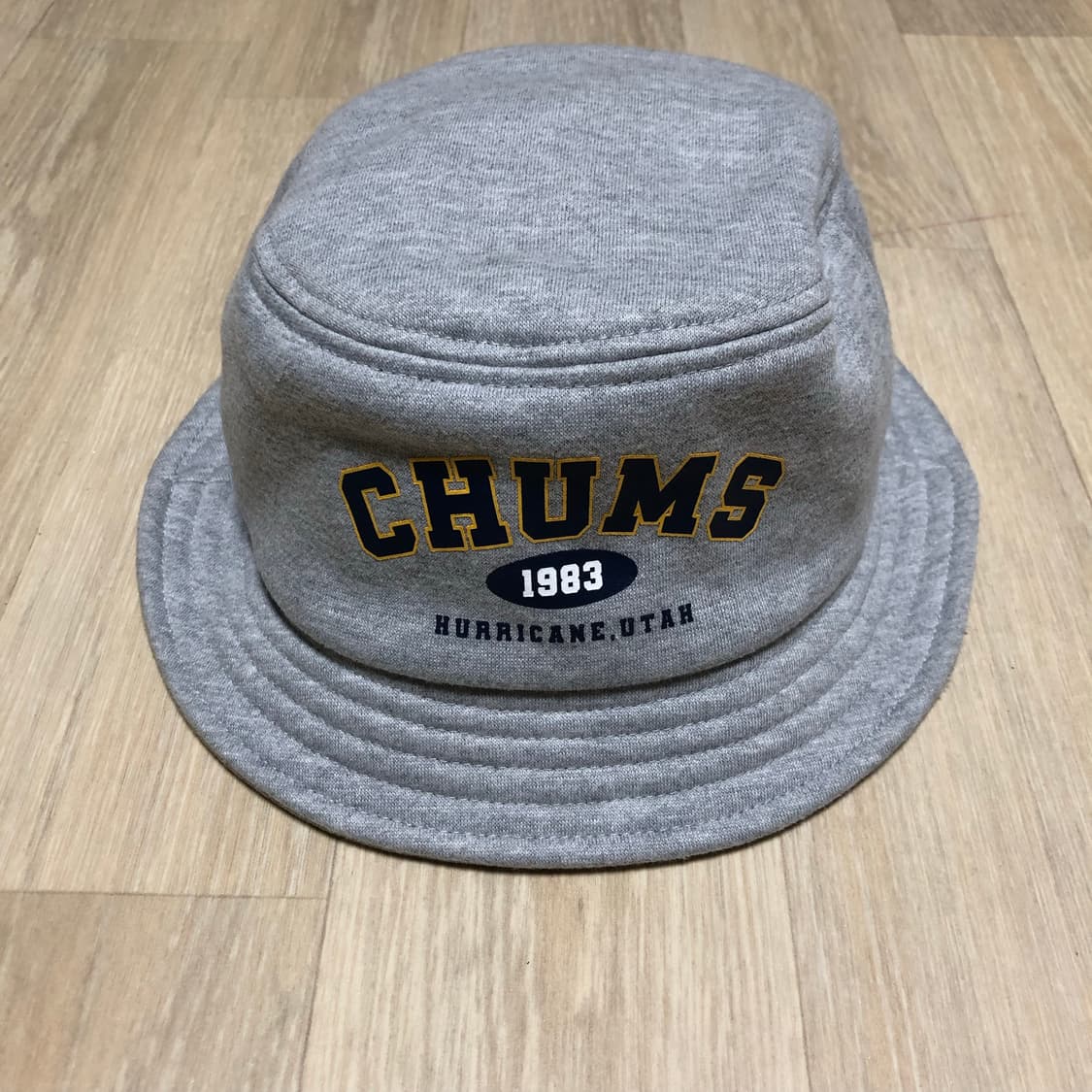 (ONE SIZE) 새상품 첨스 (CHUMS) 레터링 져지 버킷햇 그레이 상품이미지1