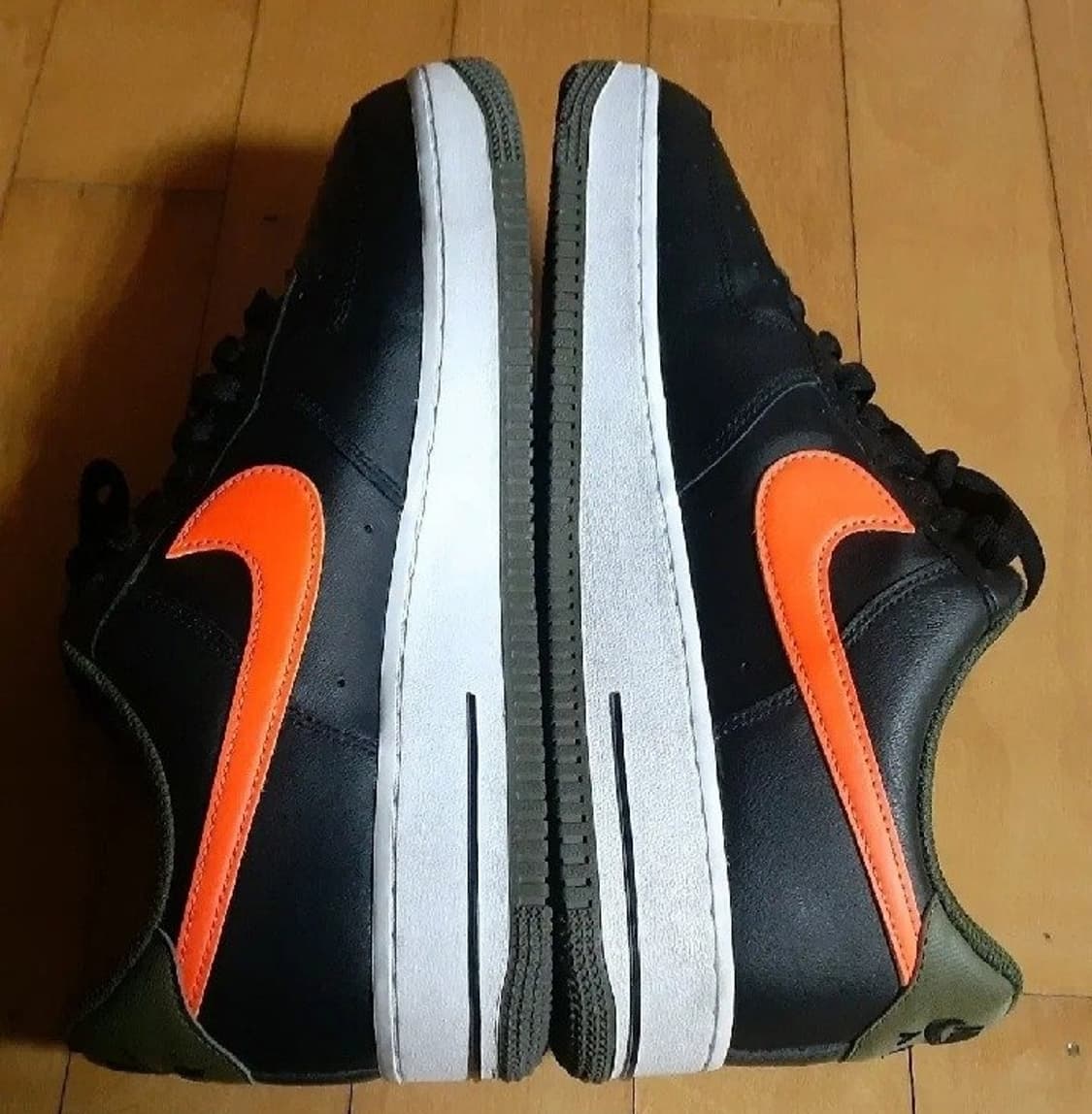 나이키 에어포스 1 '07 LV8 블랙 토탈 오렌지  상품이미지6