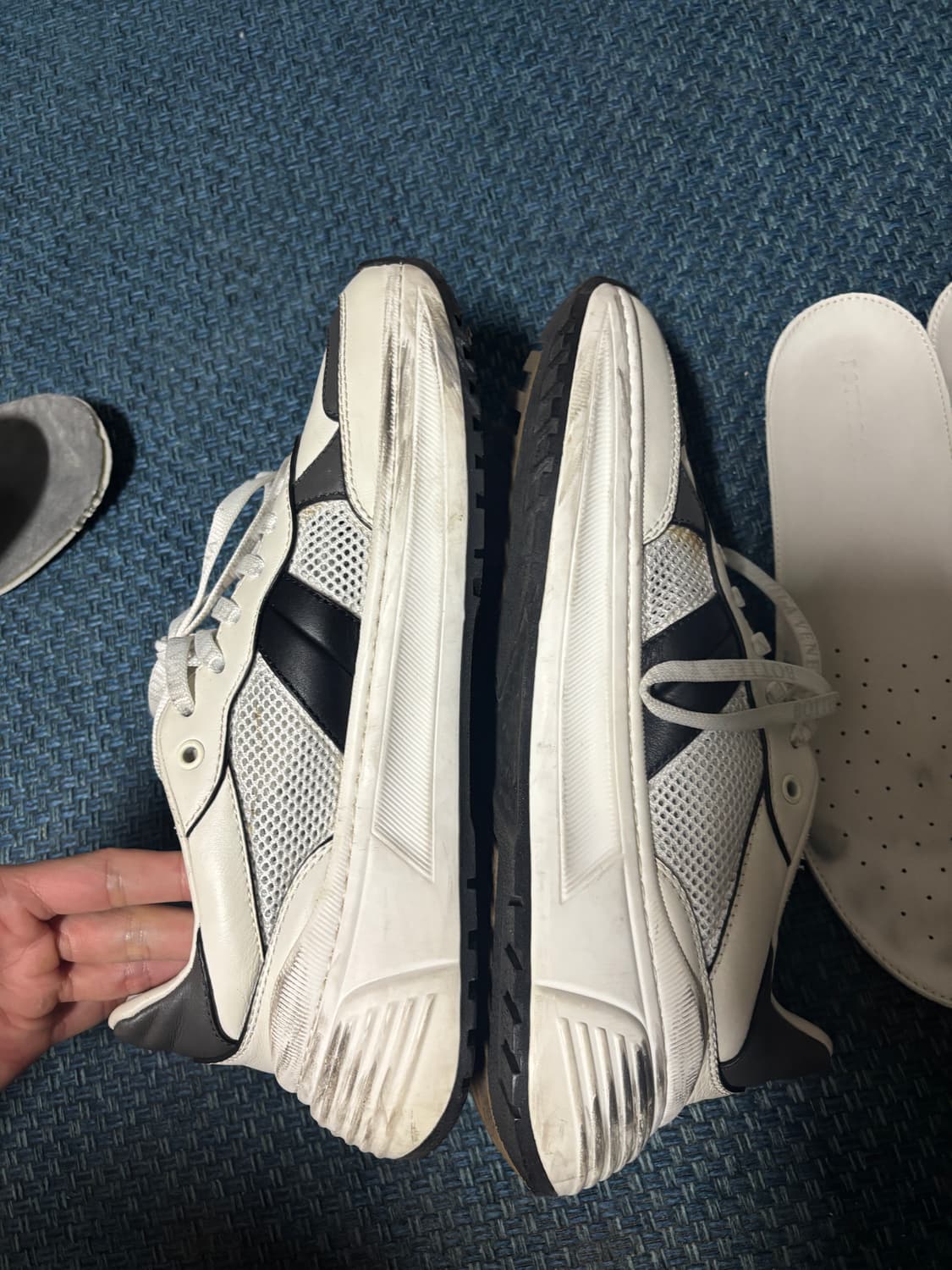 보테가베네타 스피드스터 41사이즈 검흰 정품 상품이미지3