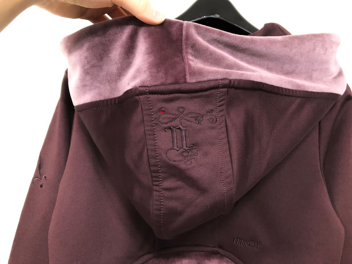 (대장) 나이키 여성 핏드라이 딱붙핏 비즈 크롭 벨벳 져지 후드집업 상품이미지7