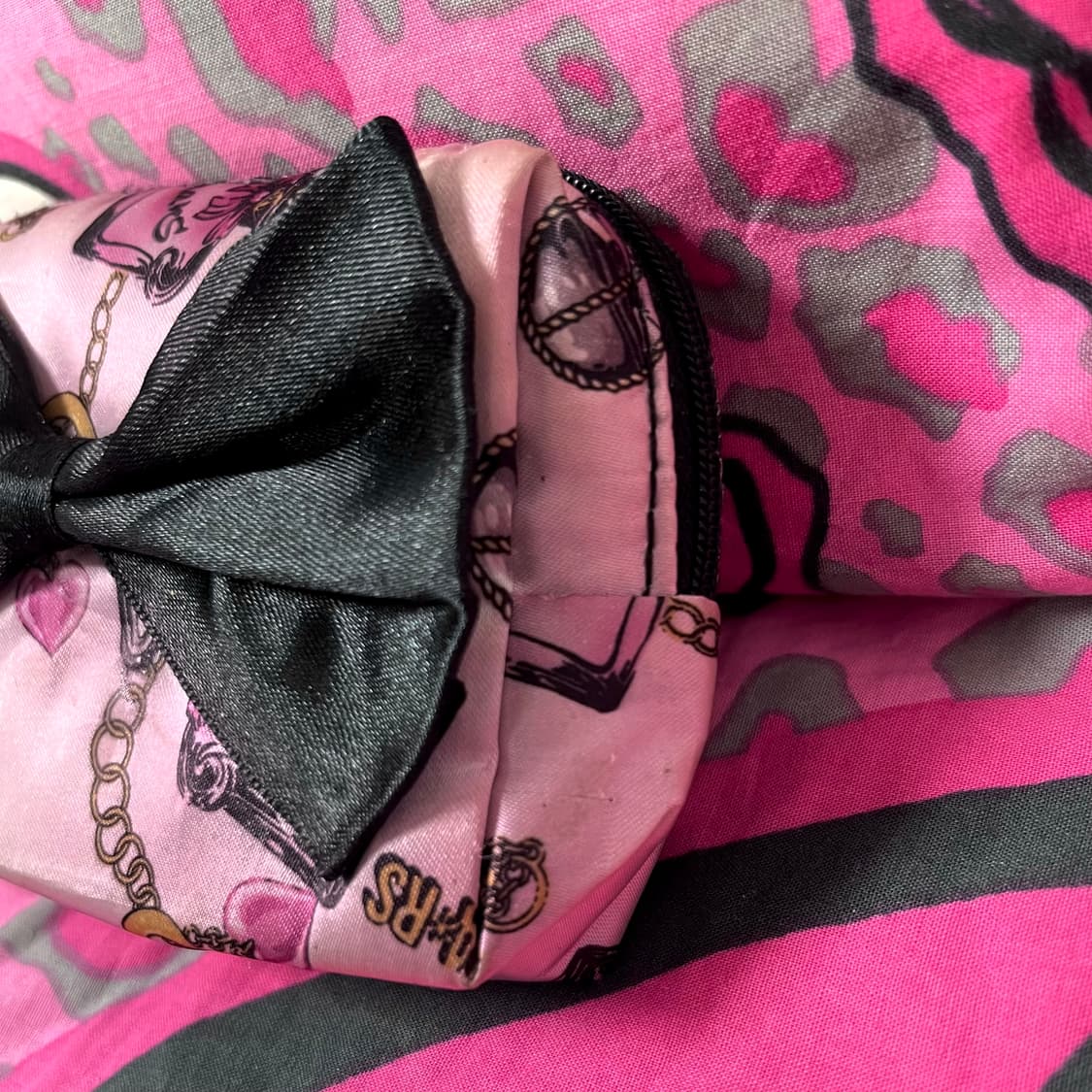 MA*RS마즈 블랙핑크 퍼퓸 리본 미니 파우치 히메 오네갸루 핀터 아게하 상품이미지3