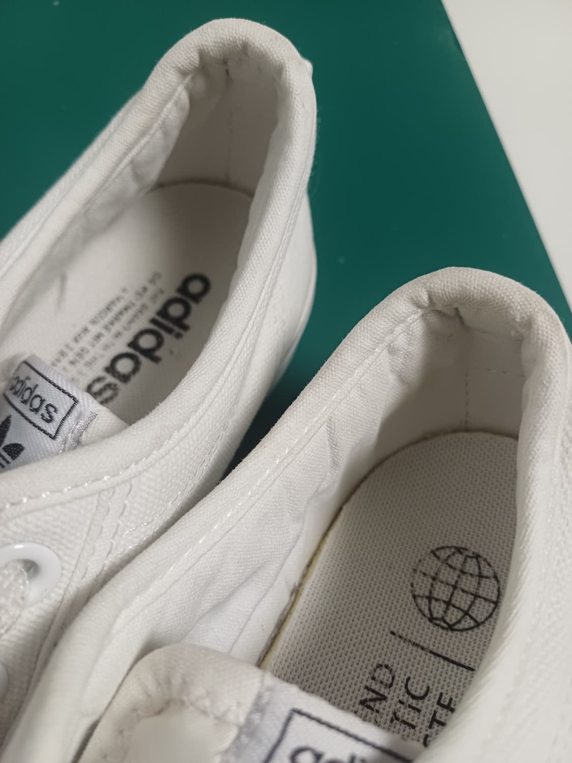 [S급] 아디다스 니짜 로우 RF 흰검 (240) 상품이미지6