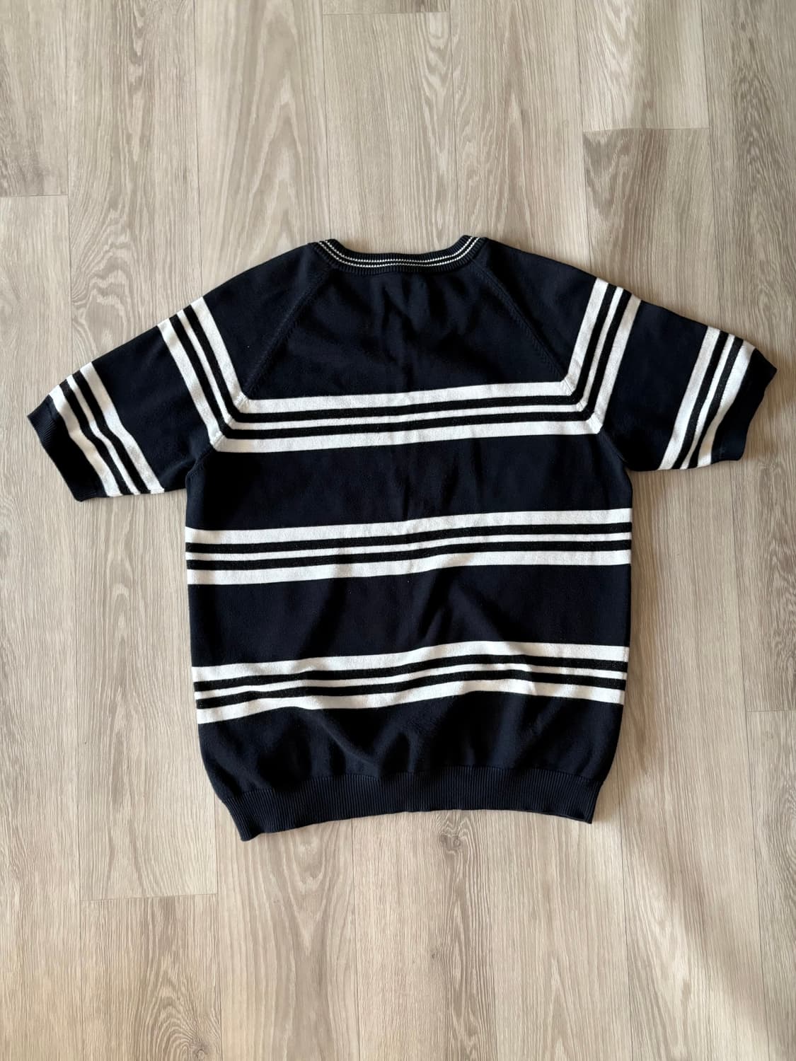 솔로이스트 18ss 니트반팔 46 상품이미지4