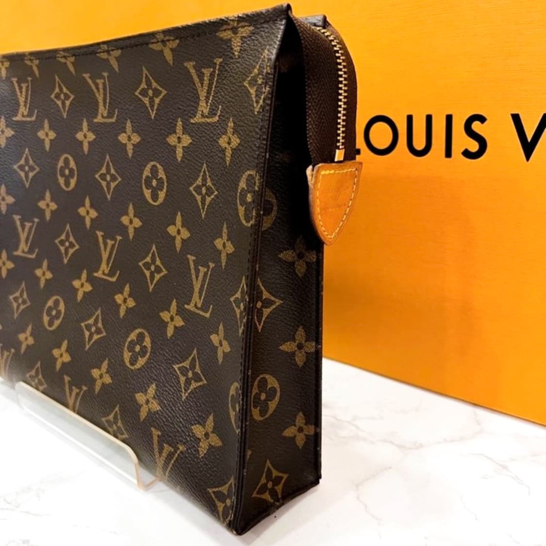 루이비통 포쉐트 토일렛 26 클러치 상품이미지2