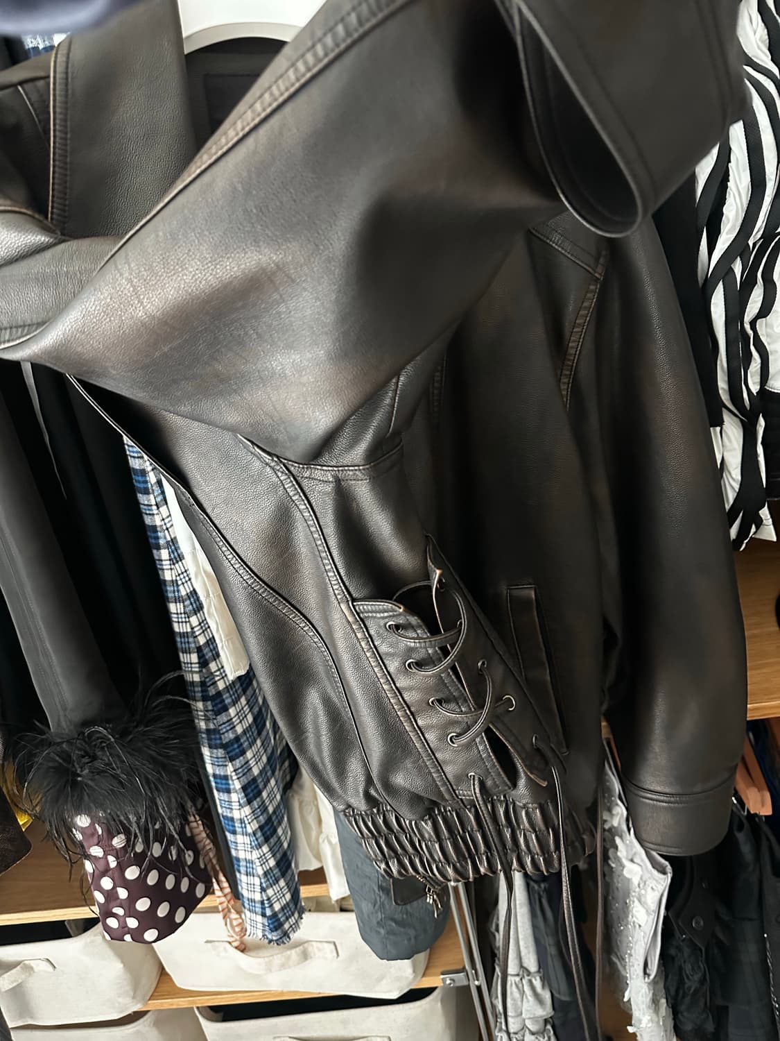 다이애그널 워시드 레더 자켓 상품이미지3