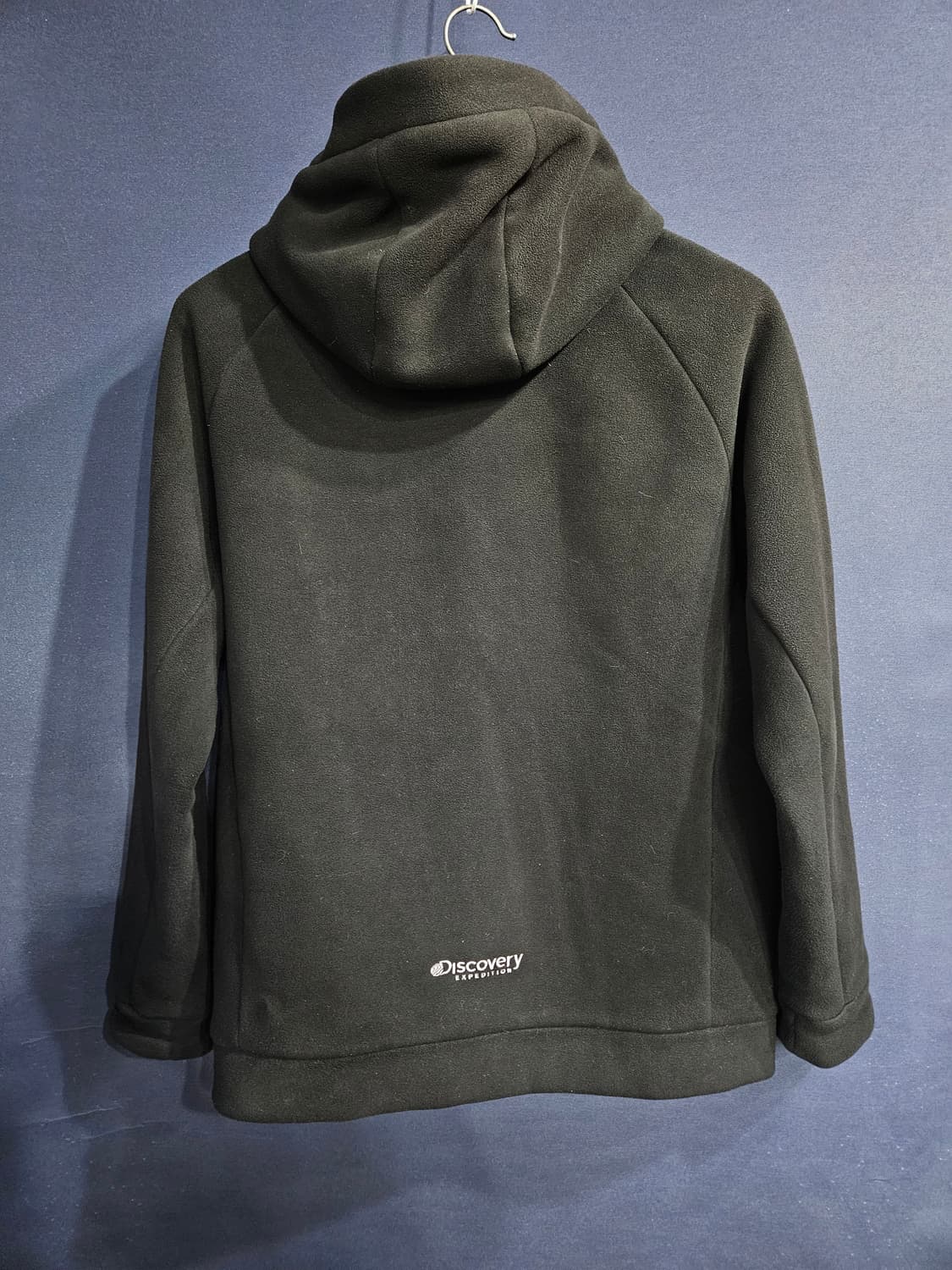 디스커버리 블랙컬러 남성 110 후리스 후드집업 자켓  상품이미지2