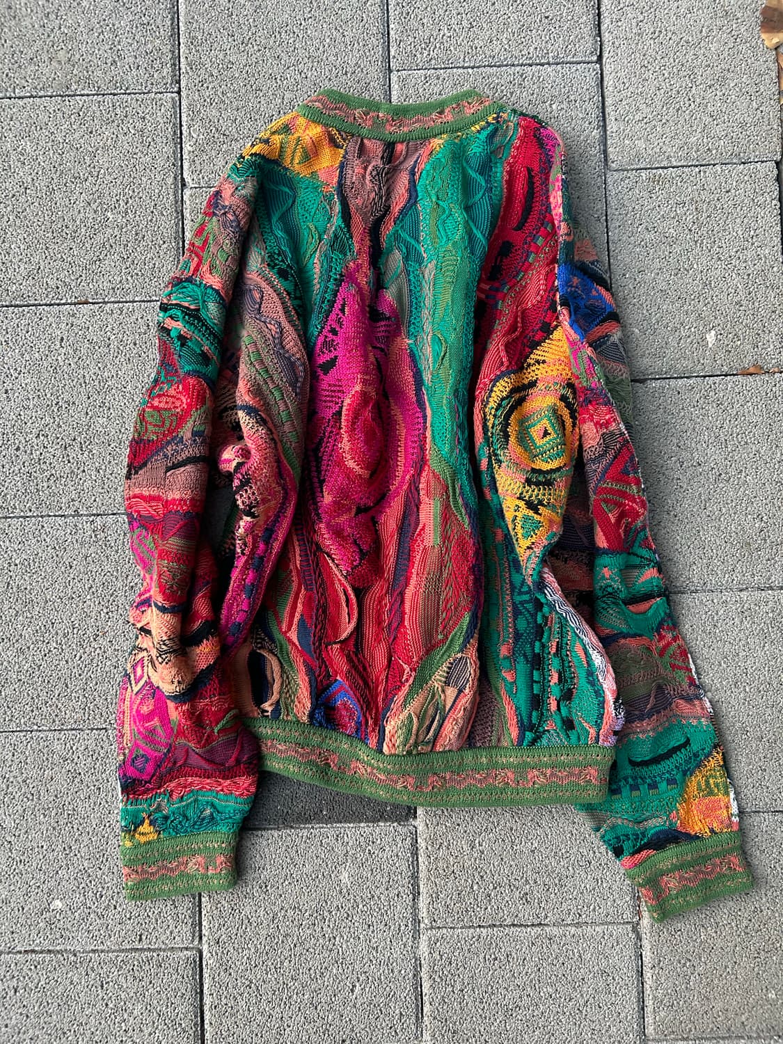 *rare* 1990s coogi 쿠지 3d 입체패턴 케이블 니트 상품이미지3