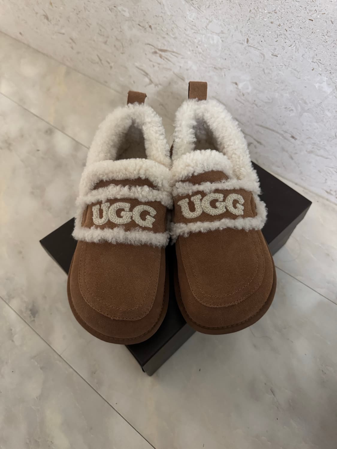 어그 새상품 상품이미지1