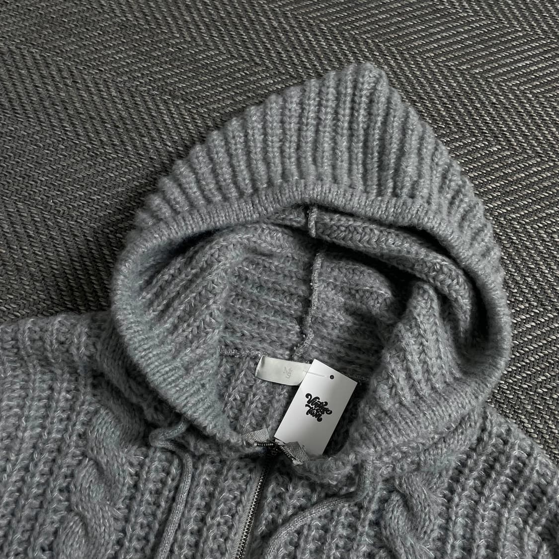 무드인사이드 꽈배기 후드 반집업 니트 그레이o 4116 상품이미지5