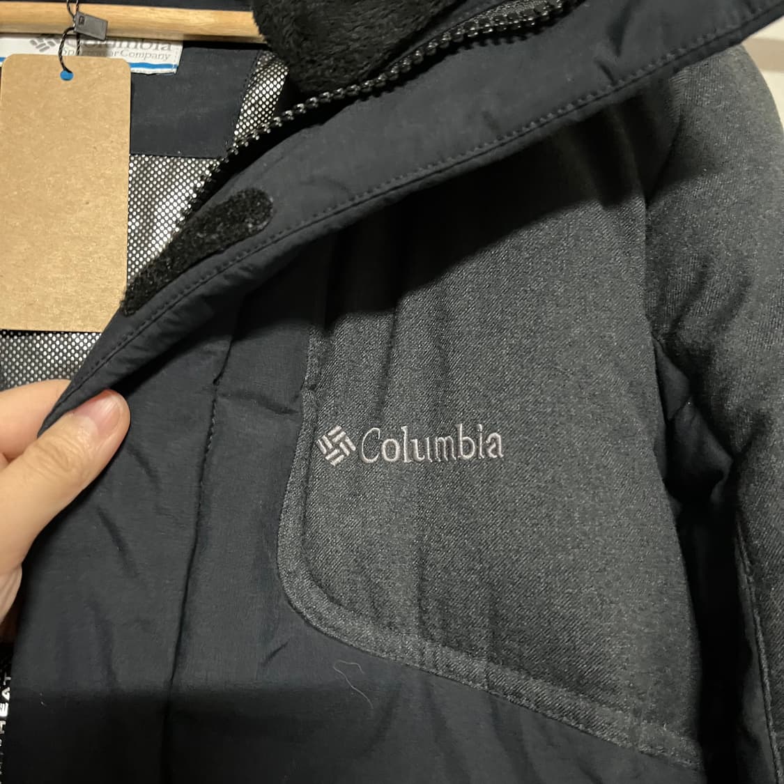 컬럼비아 블랙 여성 롱패딩 M 상품이미지4
