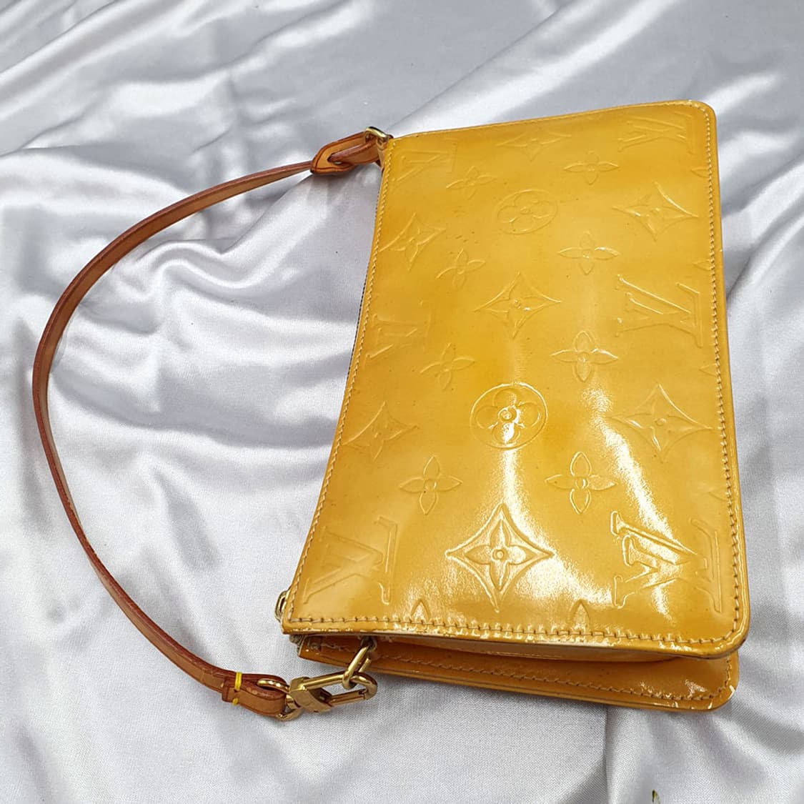 루이비통 베르니 파우치 숄더백 중고 가방 은피아노 상품이미지3