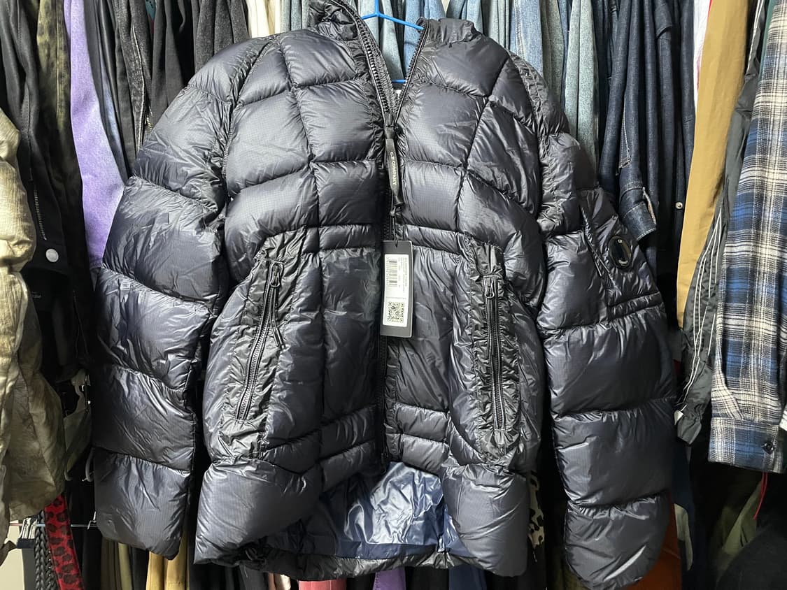 Cp컴퍼니 dd쉘 패딩 m 상품이미지2