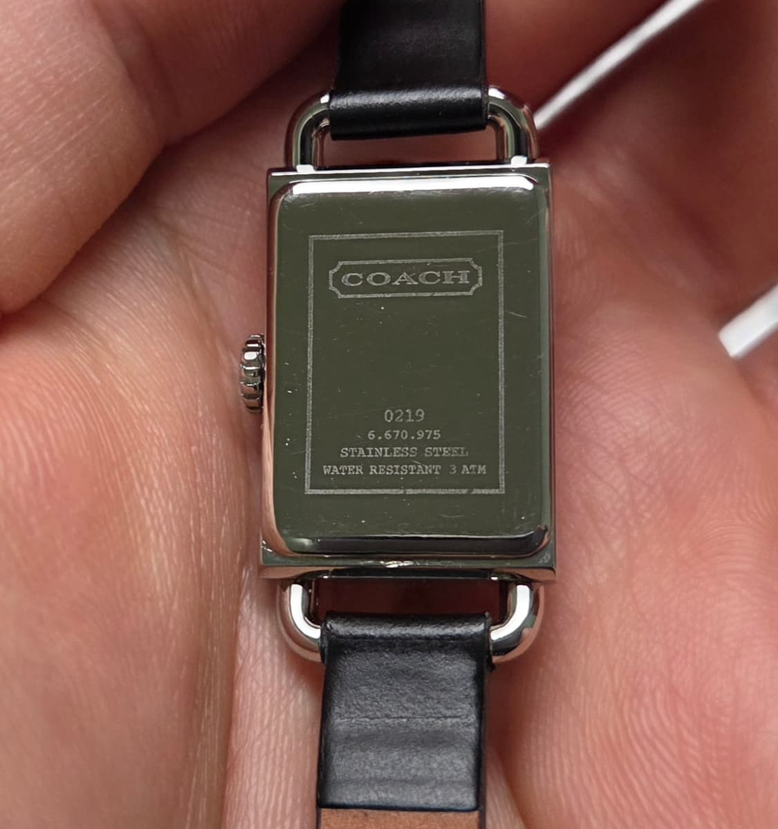 명품 코치 0219 사각탱크 화이트실버 기요쉐 다이얼 쿼츠 여성용  상품이미지9