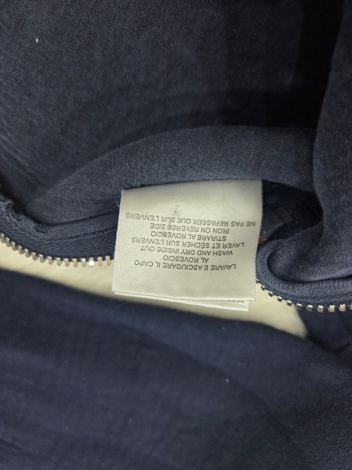 닐바렛 페어아일 라이트닝 볼트 사이드 지퍼 맨투맨 상품이미지9