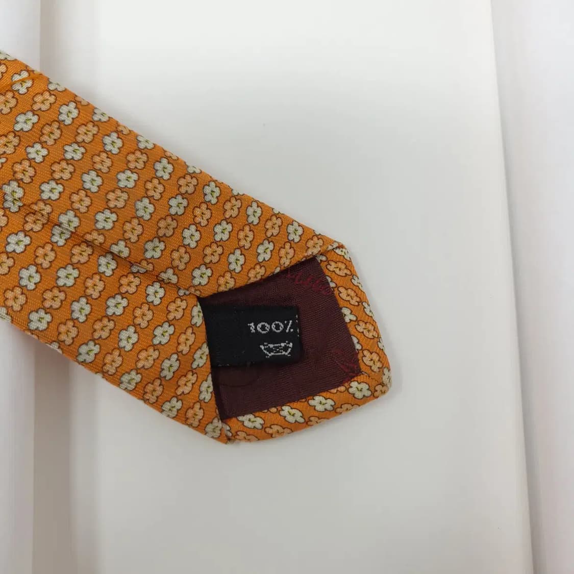 살바토레 페라가모 오렌지 꽃무늬 실크 넥타이 상품이미지4