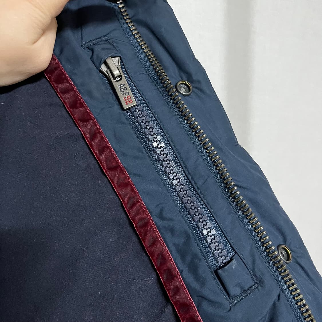 아베크롬비 네이비 푸퍼 패딩 S 상품이미지5