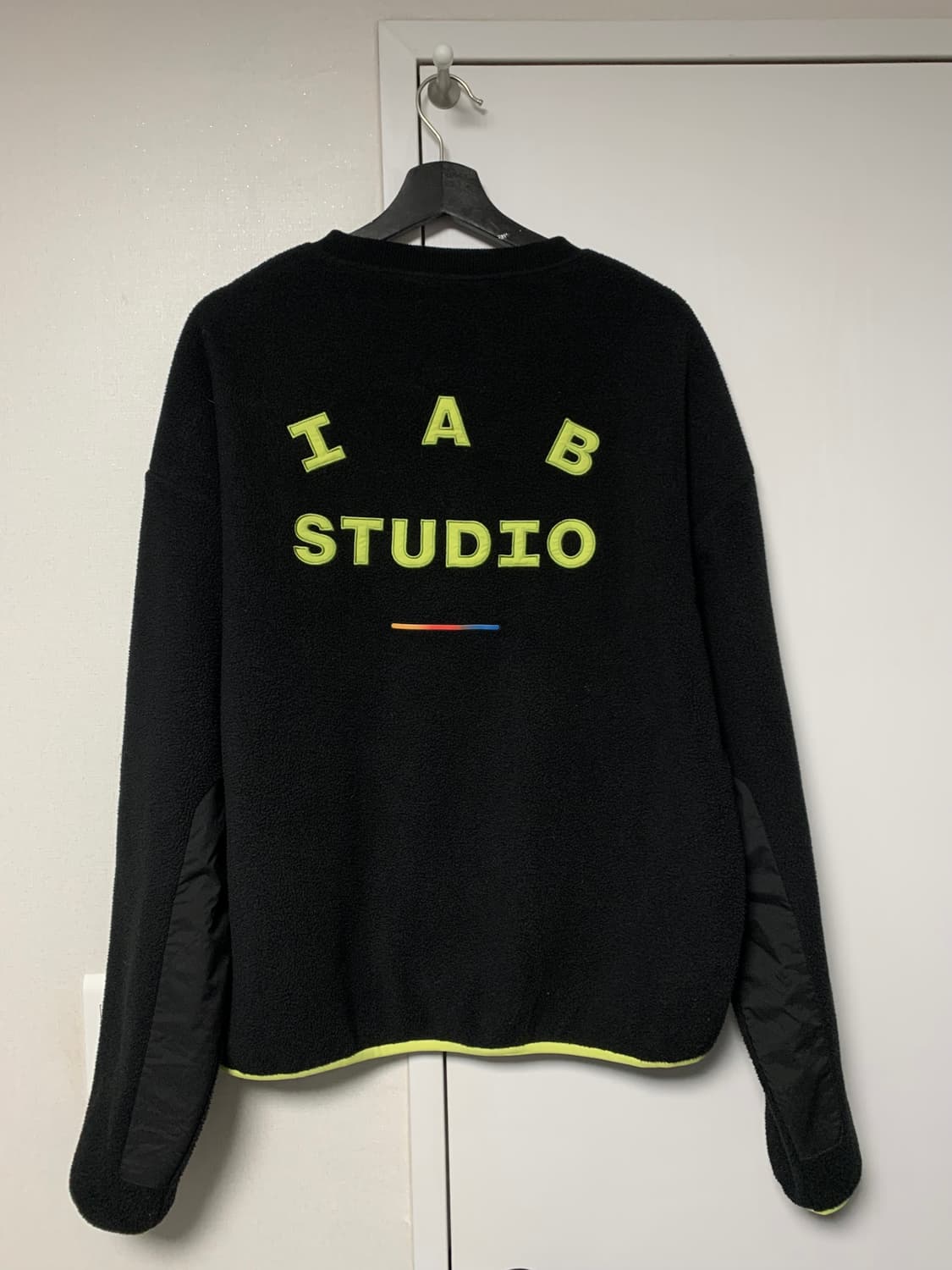 급처)아이앱스튜디오 x 아식스 플리스 셔츠 상품이미지1