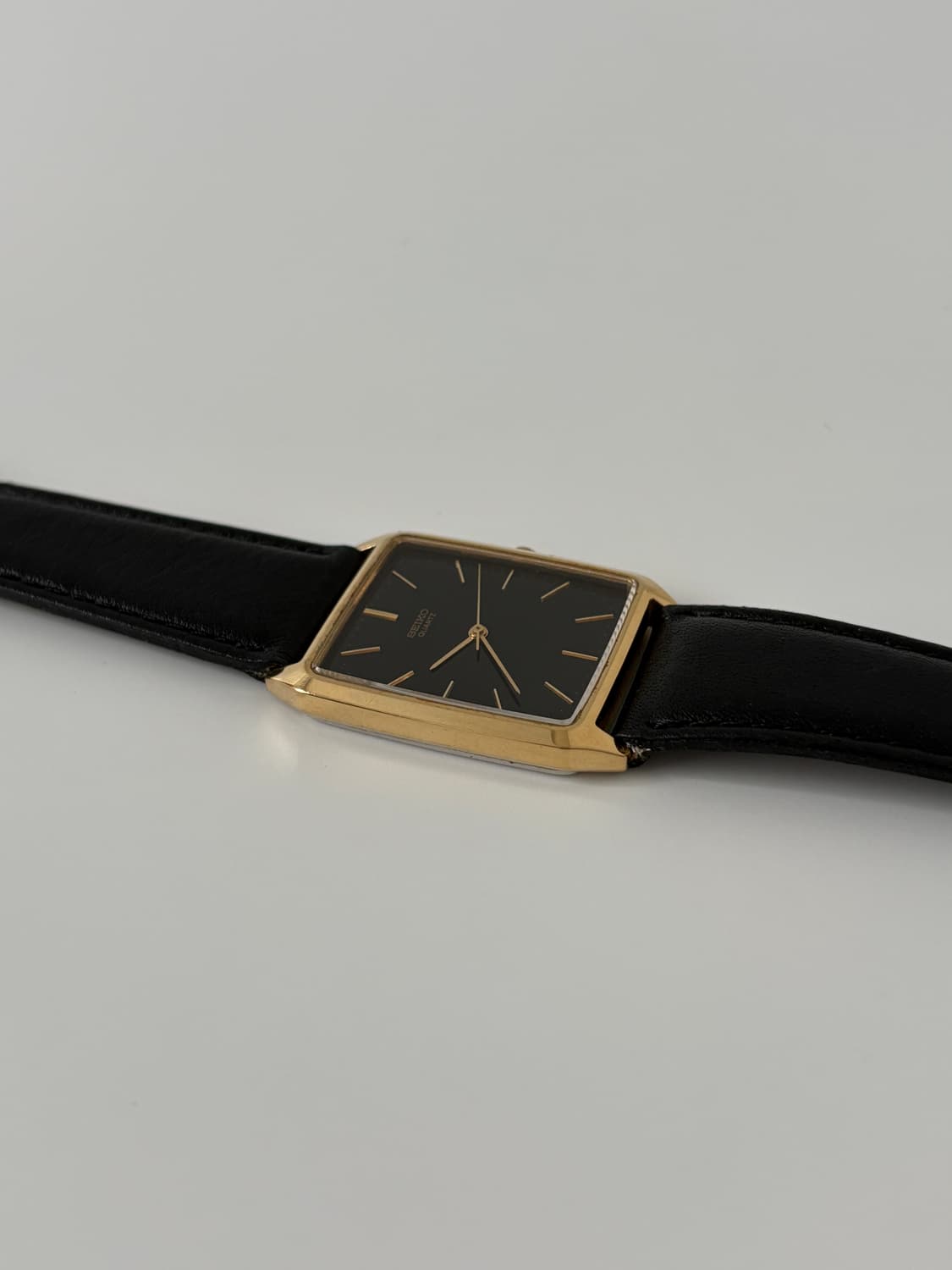 80s black dial gold square quartz 상품이미지7