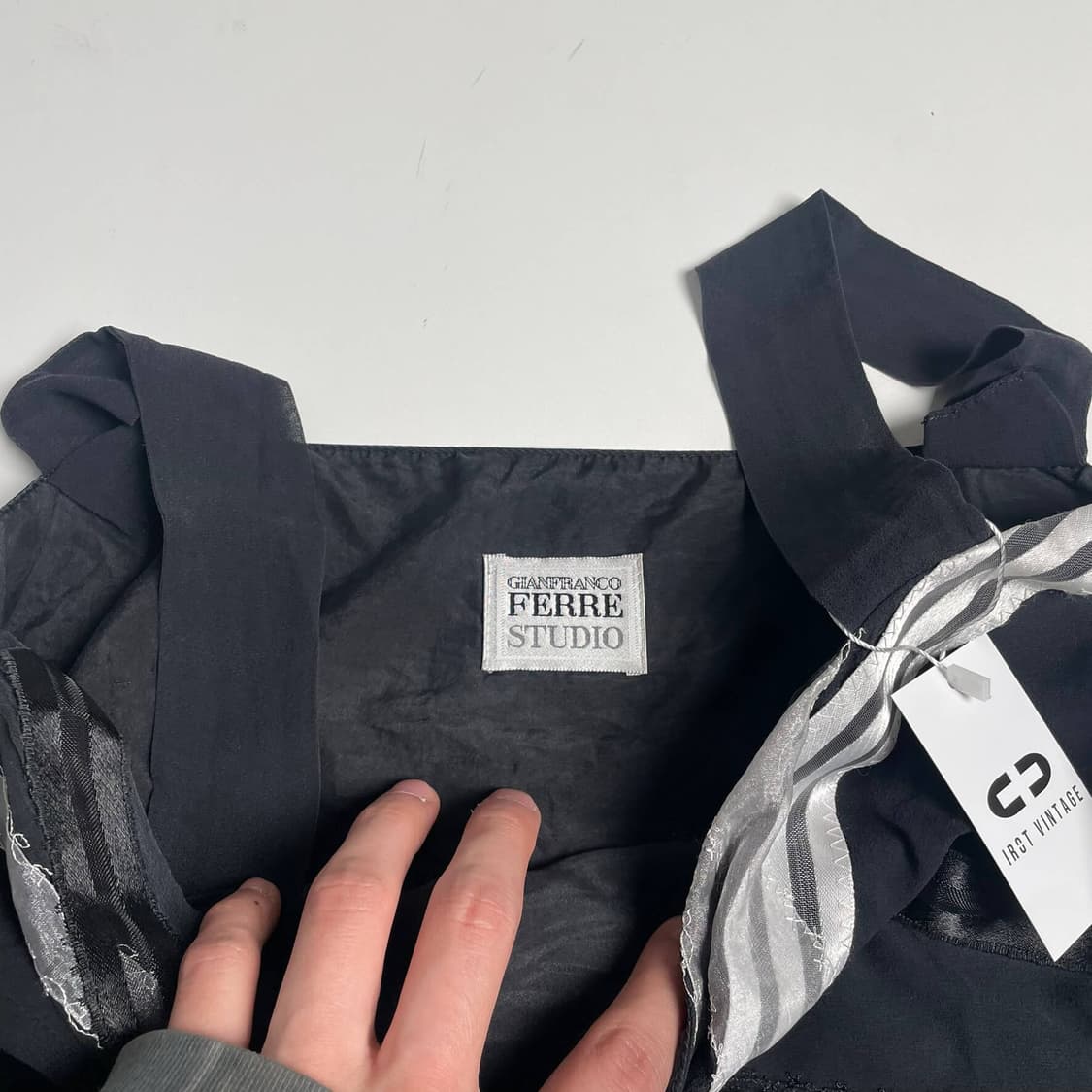 Gianfranco ferre 실크 100스트라이프 슬리브리스  상품이미지5