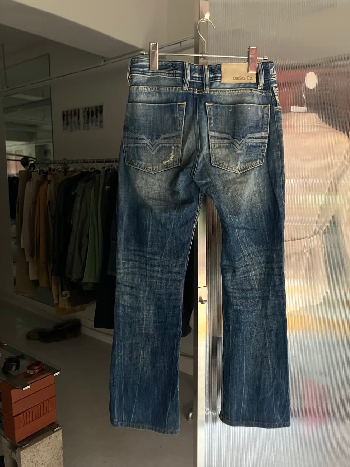 디젤 슬림와이드핏 데미지진 상품이미지5