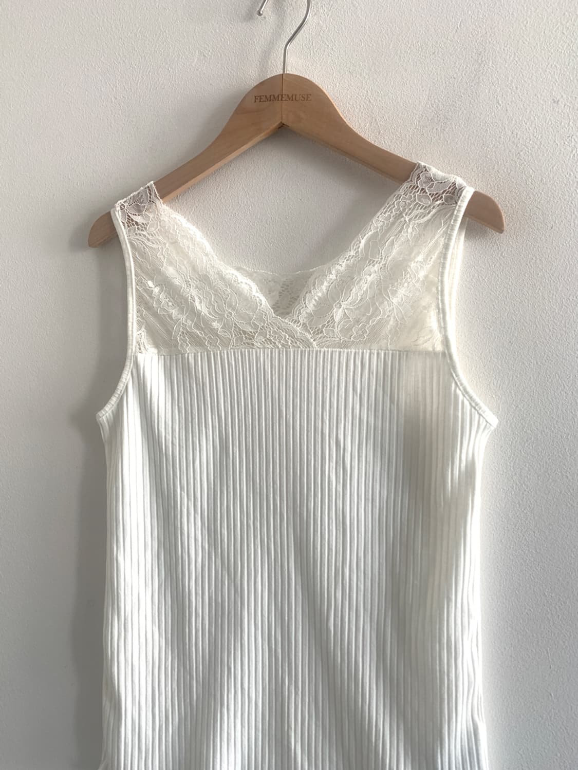 Lace v neck sleeveless top(ivory) 상품이미지2