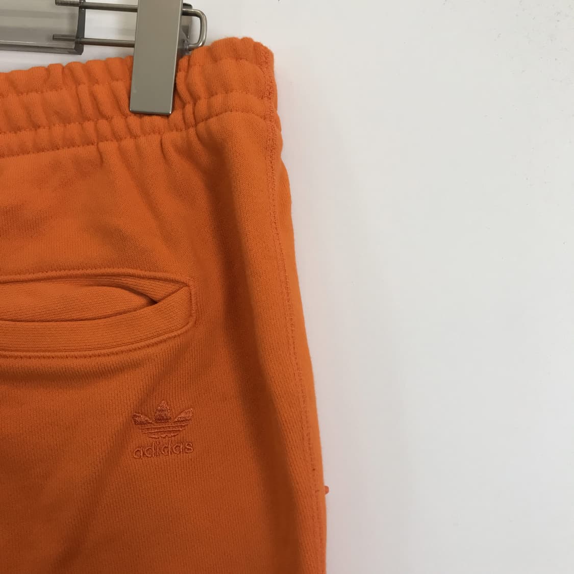 아디다스 x퍼렐윌리엄스 휴먼레이스 스웻팬츠 [M] 상품이미지4