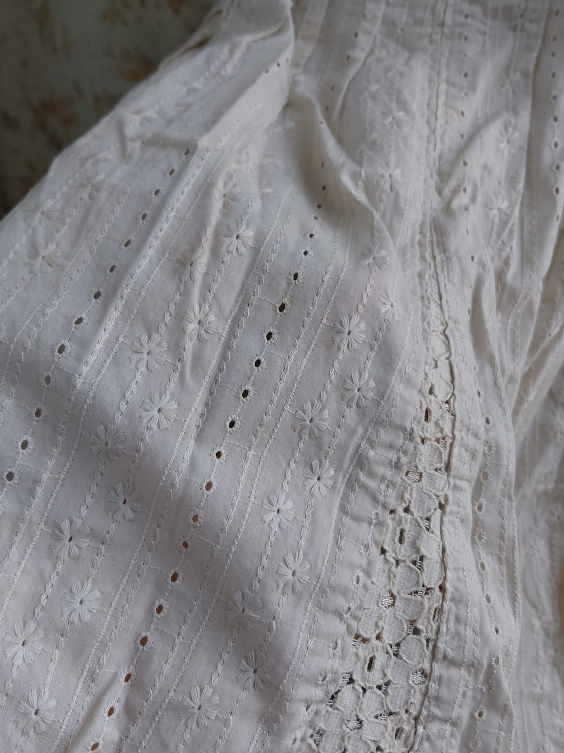 [빈티지] 아이보리 아일렛 플레어 스커트 상품이미지2