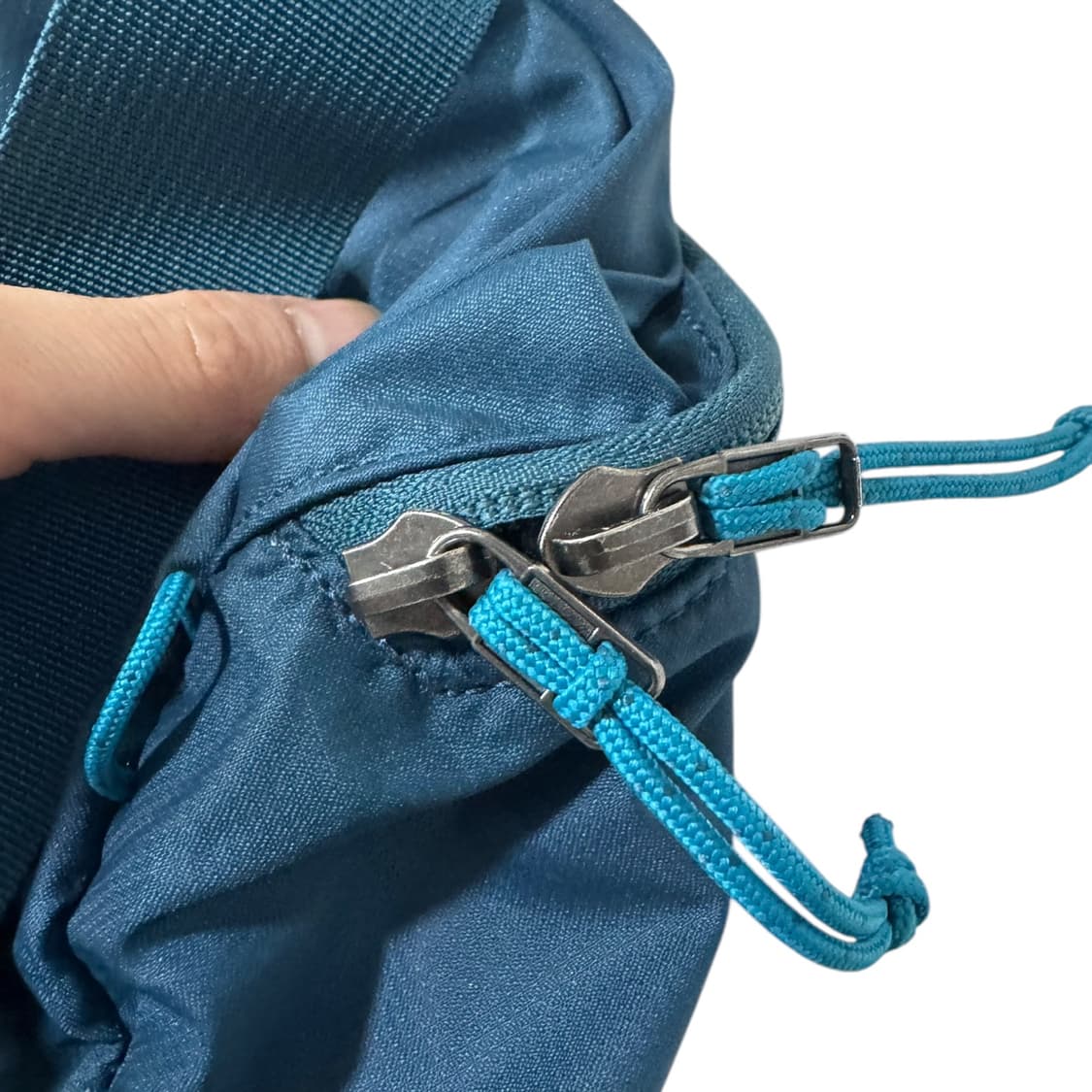 아크테릭스 인덱스15 딥블루 백팩 상품이미지3