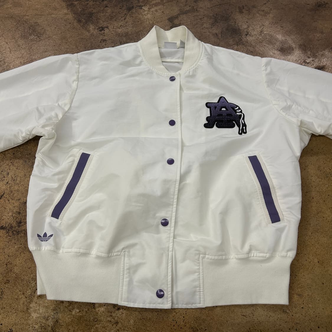 [ 정품/L ] 아디다스 모던 컬리지 봄버 자켓 b1 상품이미지3