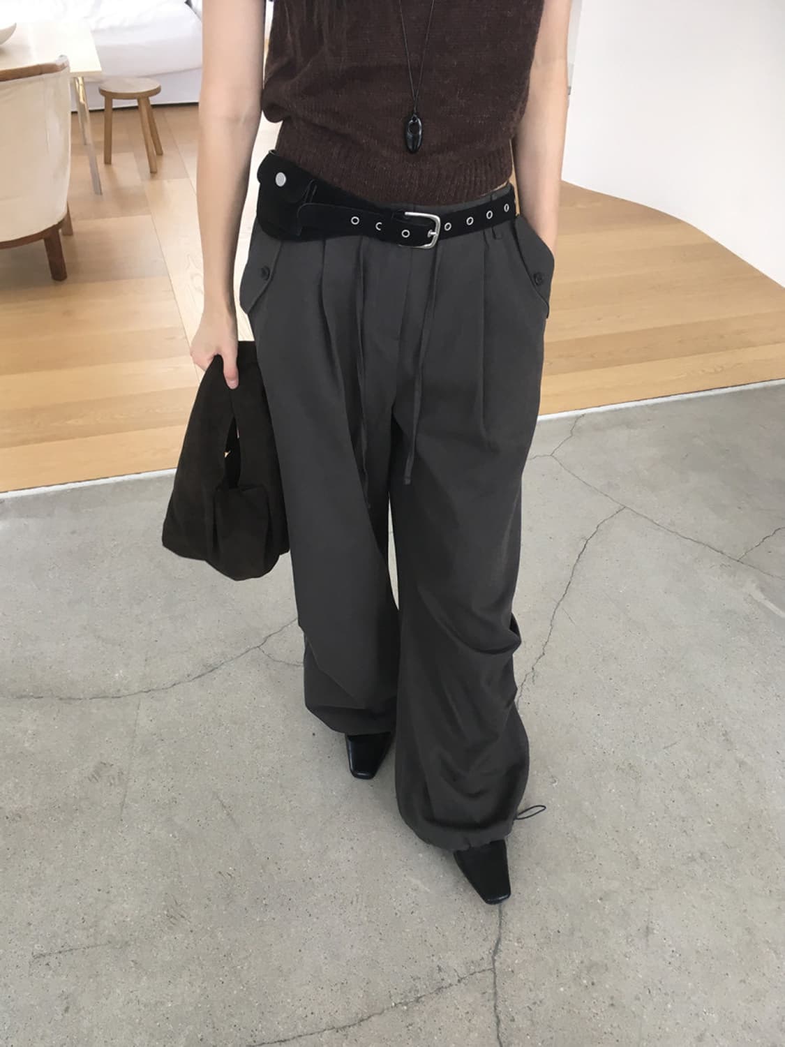 미엔느 mienne 포키 스웨이드 벨트백 상품이미지1