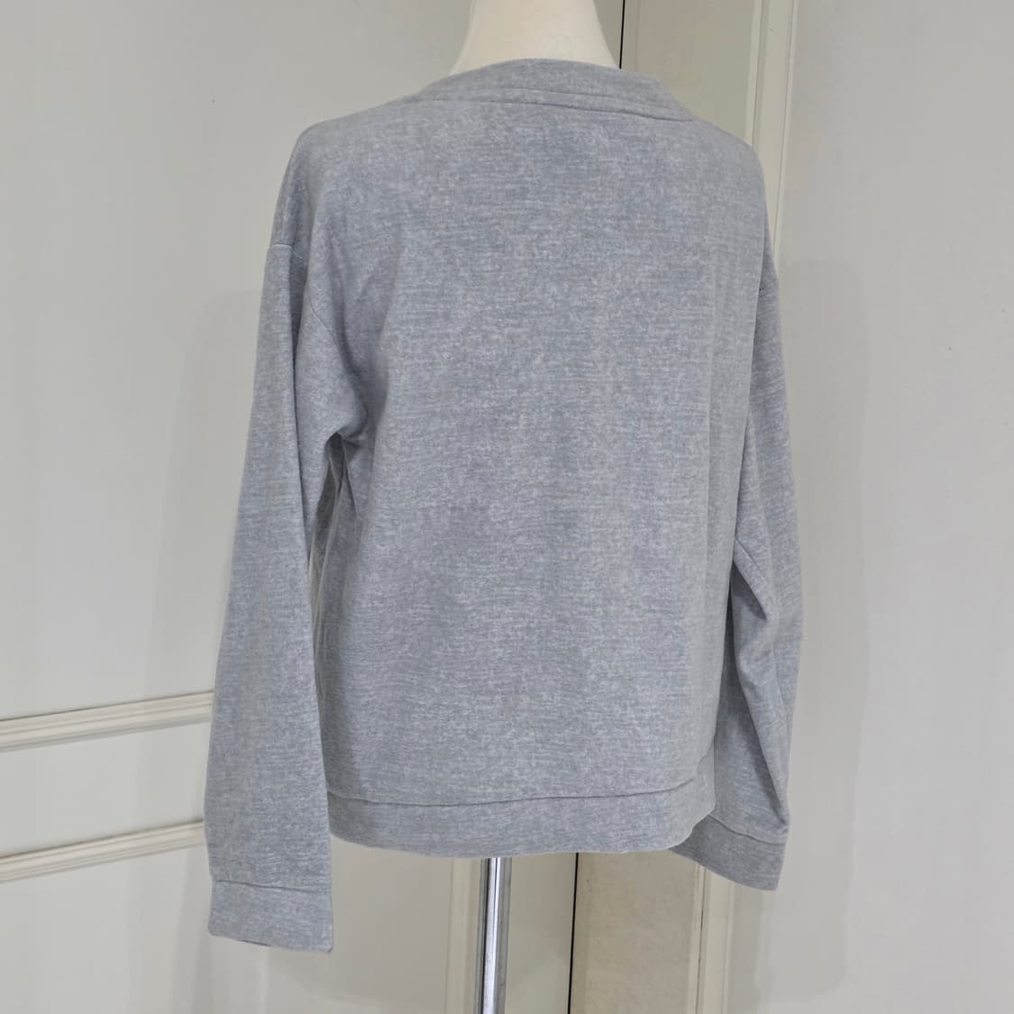 타미힐피거 빈티지)y2k v넥 그레이 코튼 긴팔니트 상품이미지4