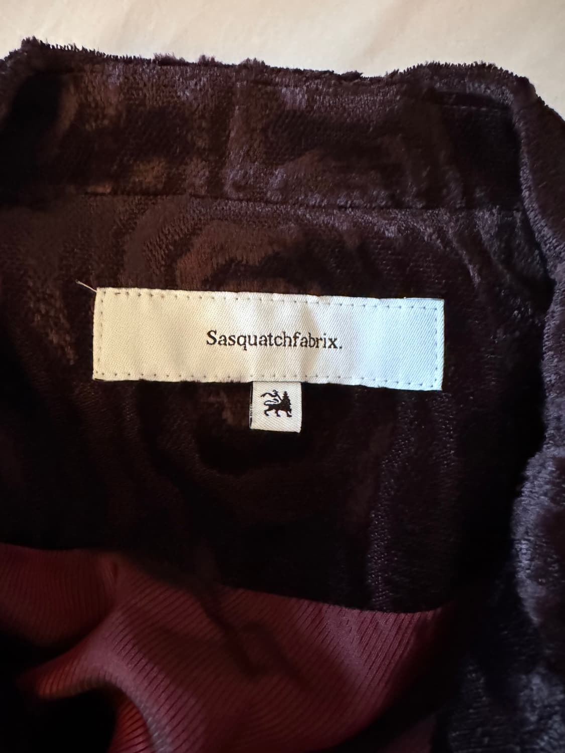 사스콰치 패브릭스 카딩 벨벳 셋업 상품이미지3