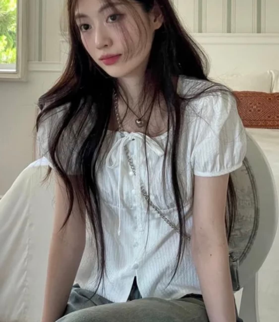 리본 스트라이프 스퀘어넥 퍼프 버튼 블라우스 상품이미지2