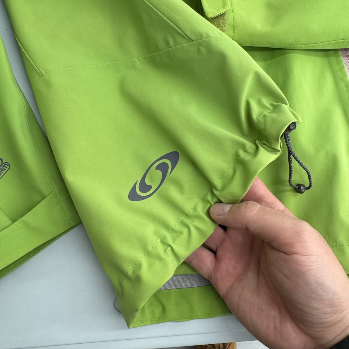 살로몬 바람막이  상품이미지6