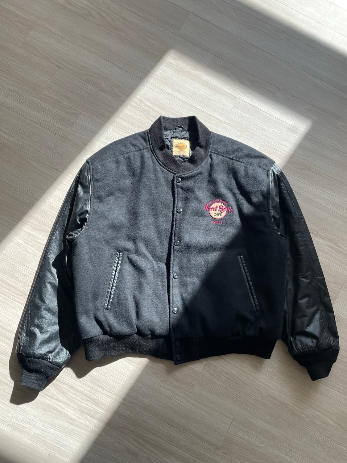 90s hard rock cafe varsity 하드락카페 바시티자켓 상품이미지2