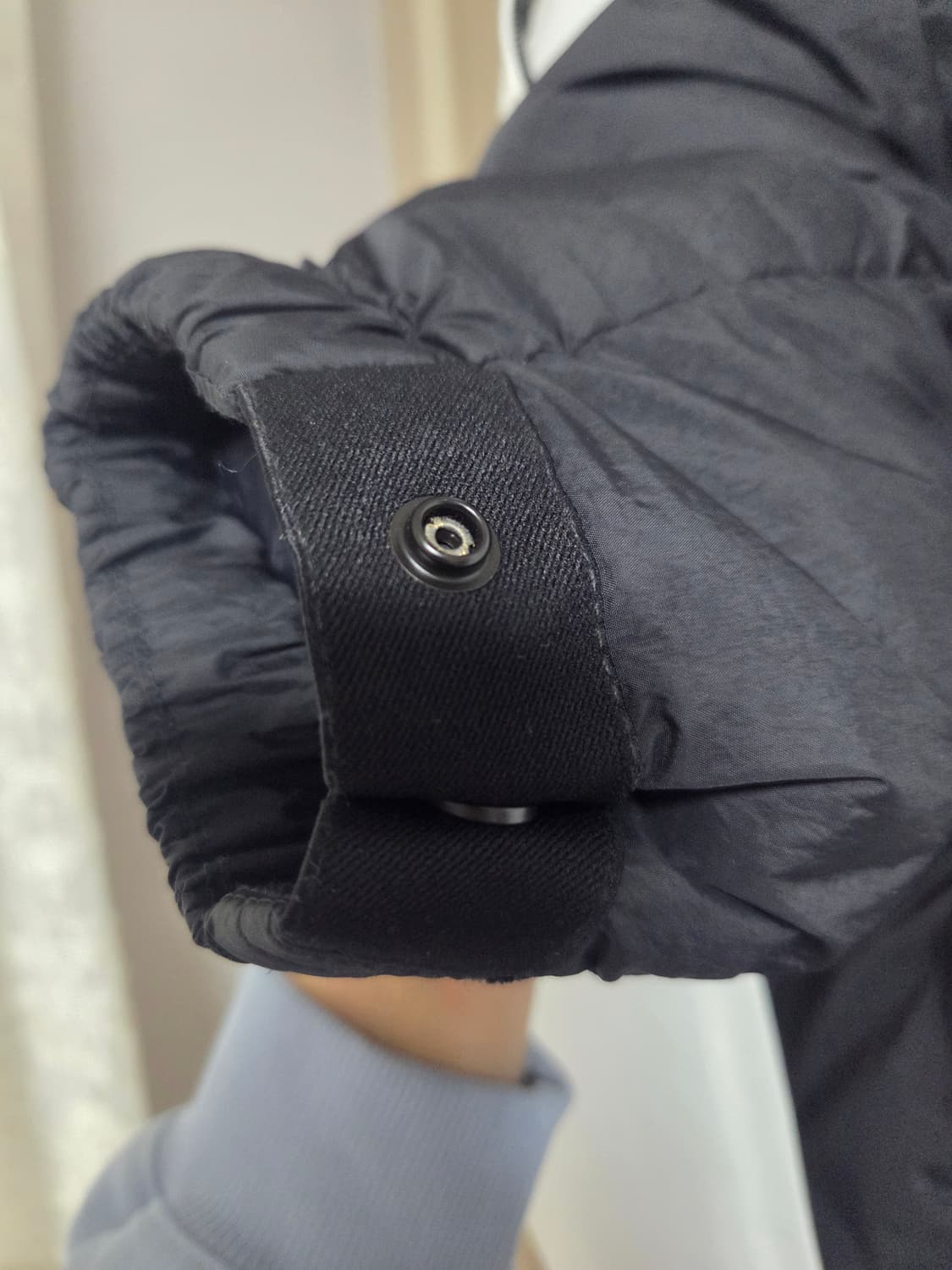 스톤아일랜드 23FW 크링클랩스 논후드패딩 블랙 상품이미지2