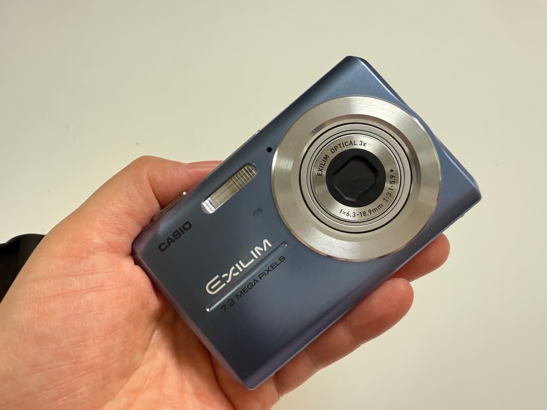 빈티지 디카 카시오 exilim z75 판매합니다! 상품이미지1