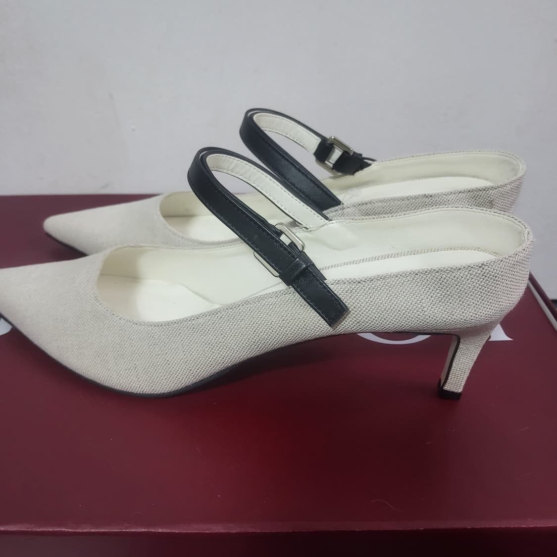 새상품 드래곤블루스 슬링백 스트랩 뮬 키튼힐 38 250 상품이미지6