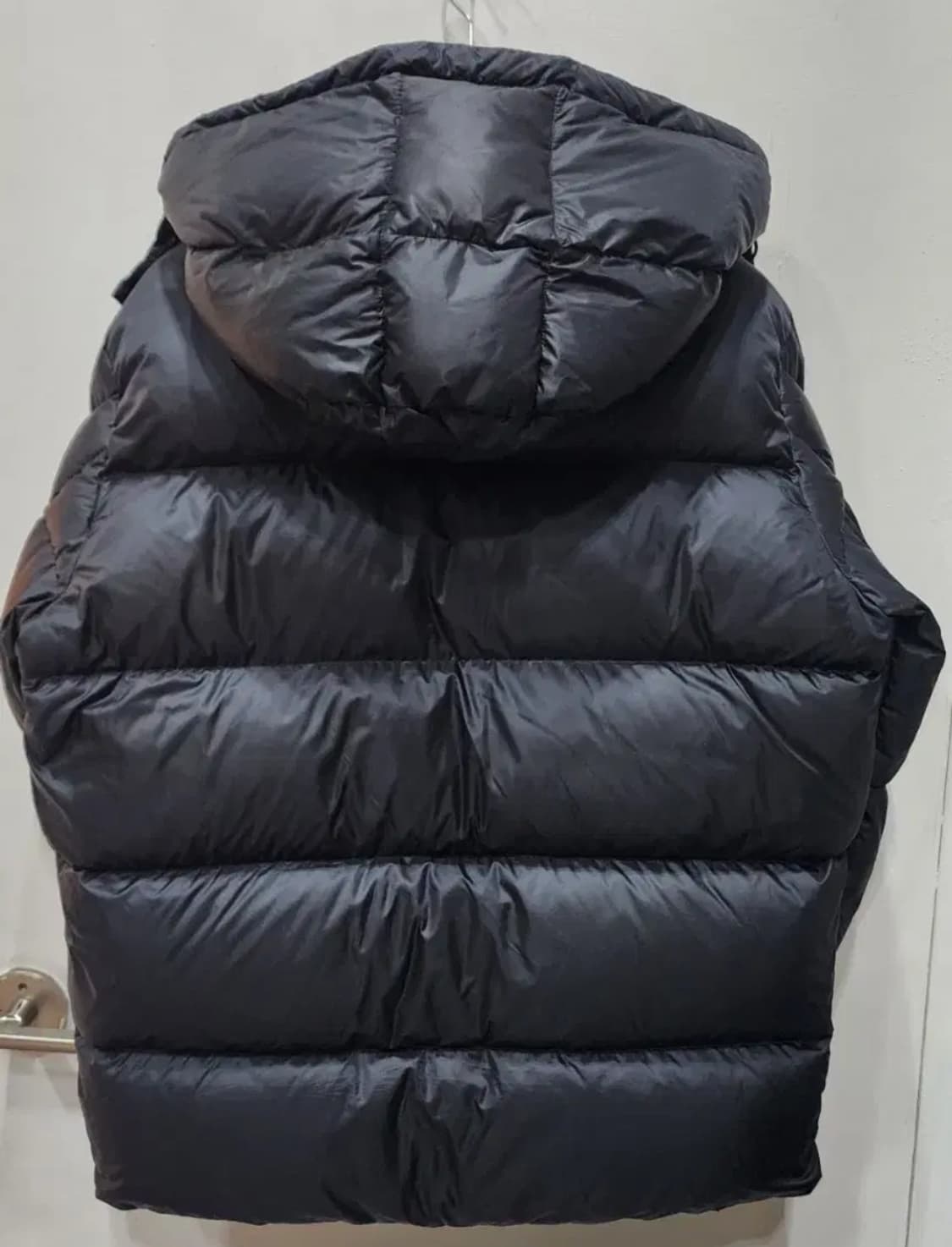 몽클레어 남성 후드 숏패딩4사이즈 25.11월 백화점 상품이미지2