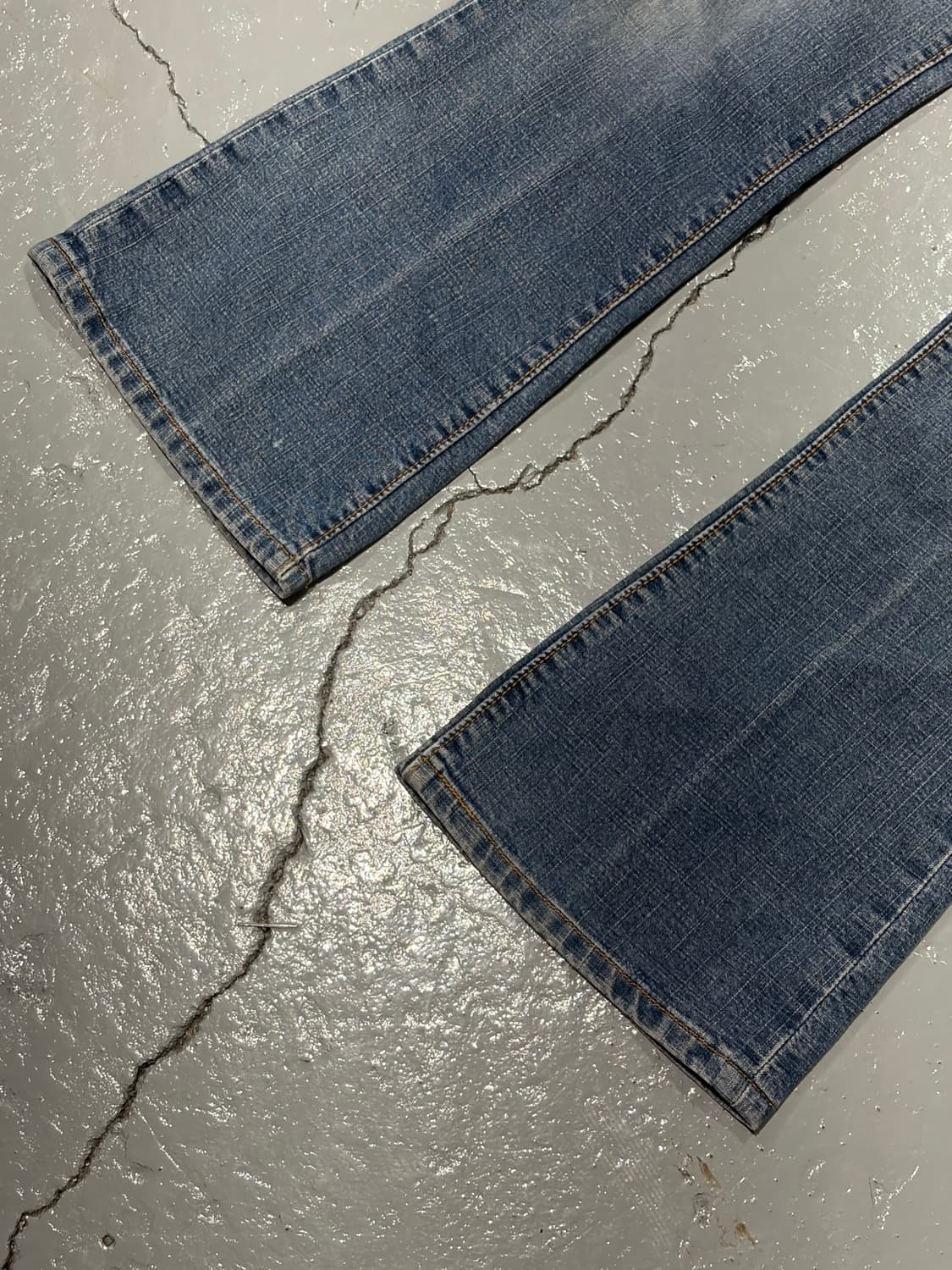 리바이스(Levis) 518 슈퍼로우 부츠컷 데님 팬츠 상품이미지4