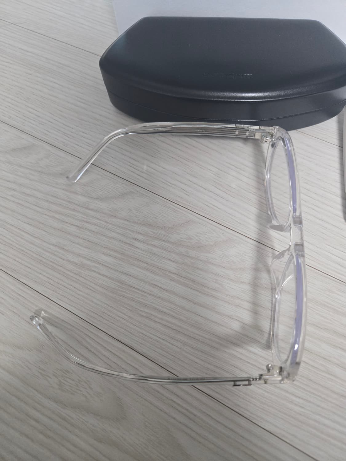 젠틀몬스터 오아C1 안경 상품이미지5